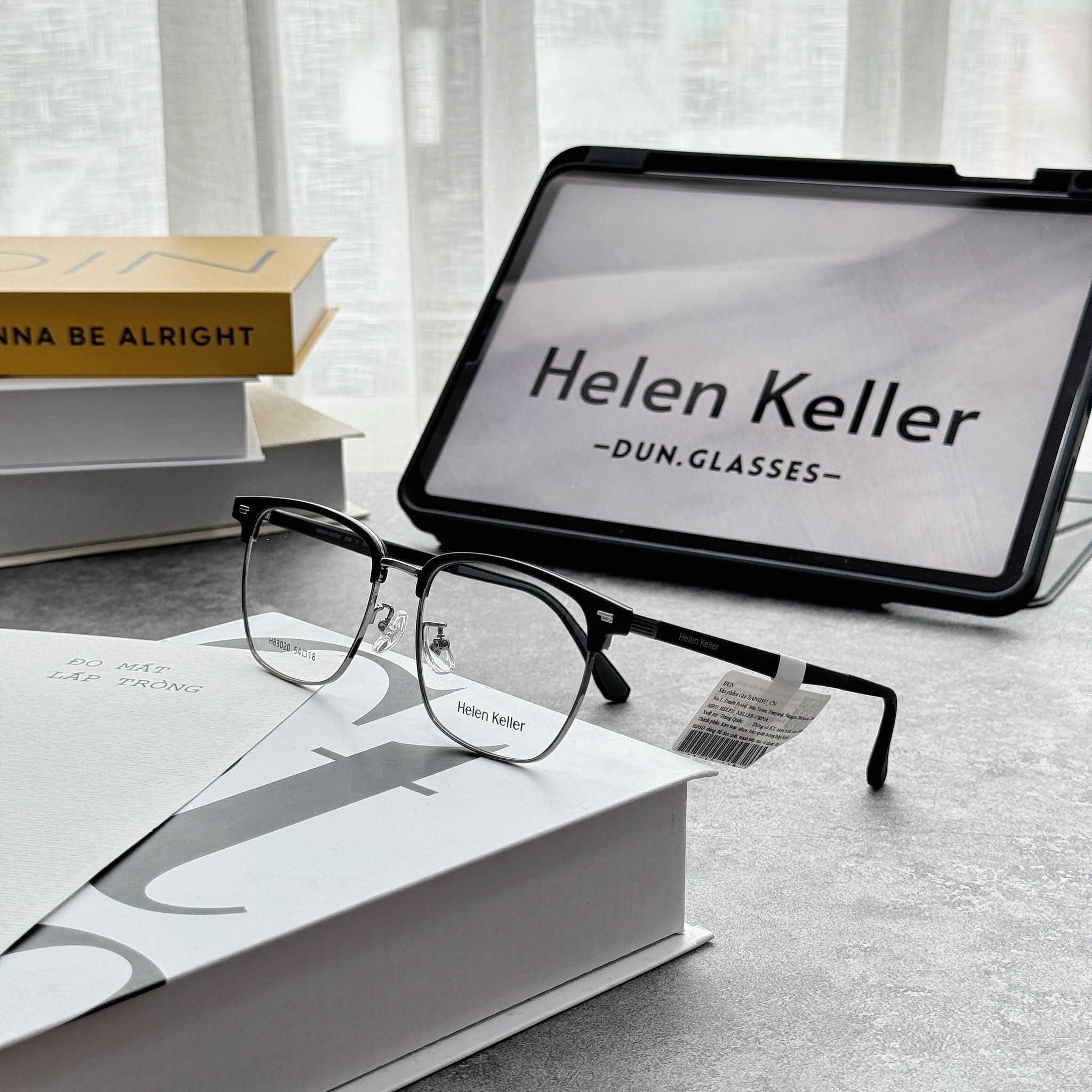 Mắt kính nửa gọng Helen Keller H83020