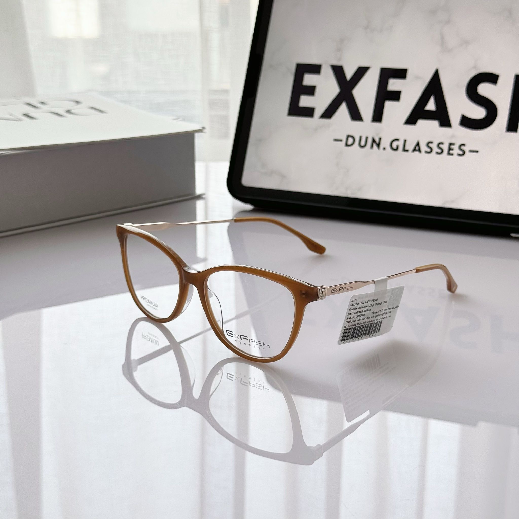 Gọng kính mắt mèo Exfash EF73552