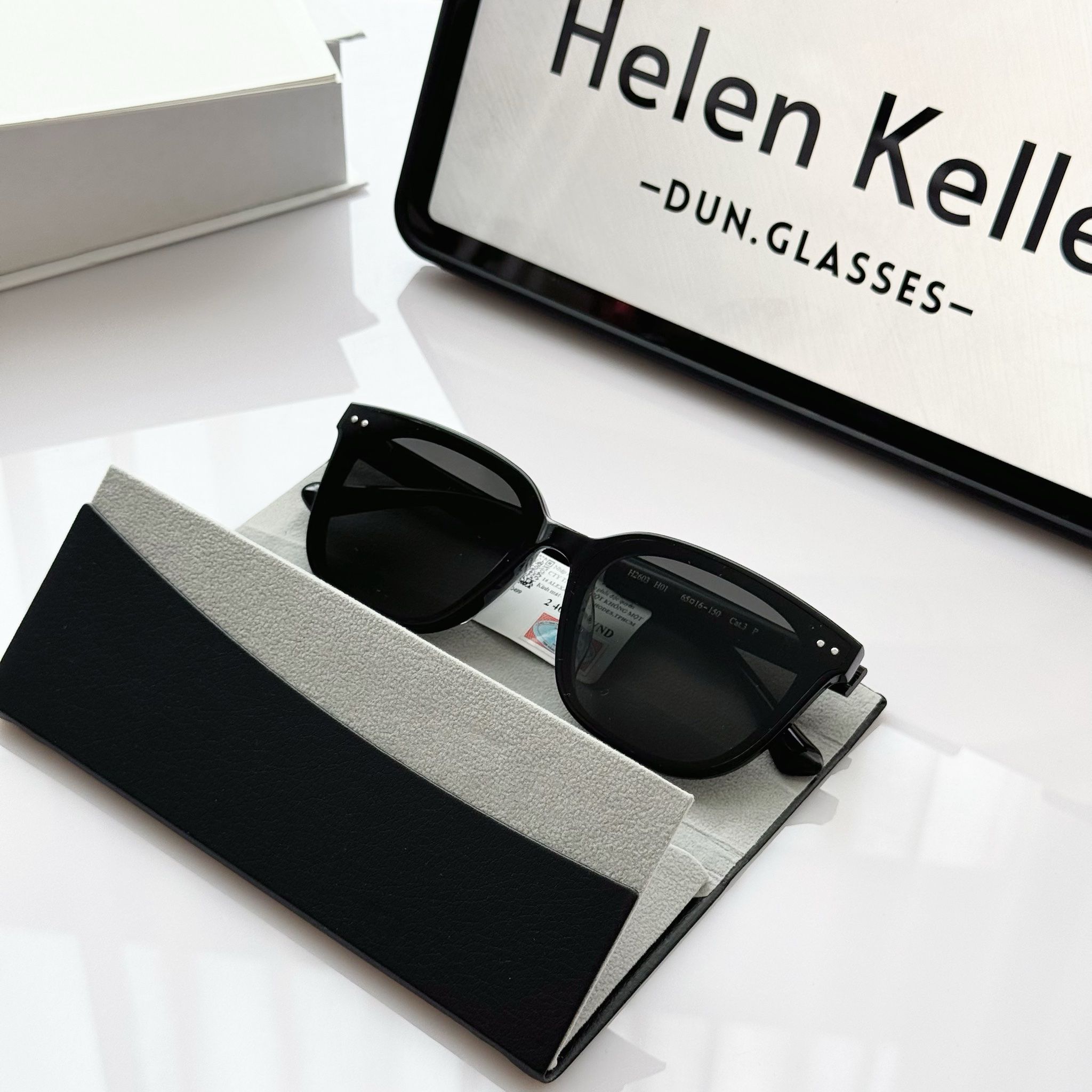 Kính mát Helen Keller H2603