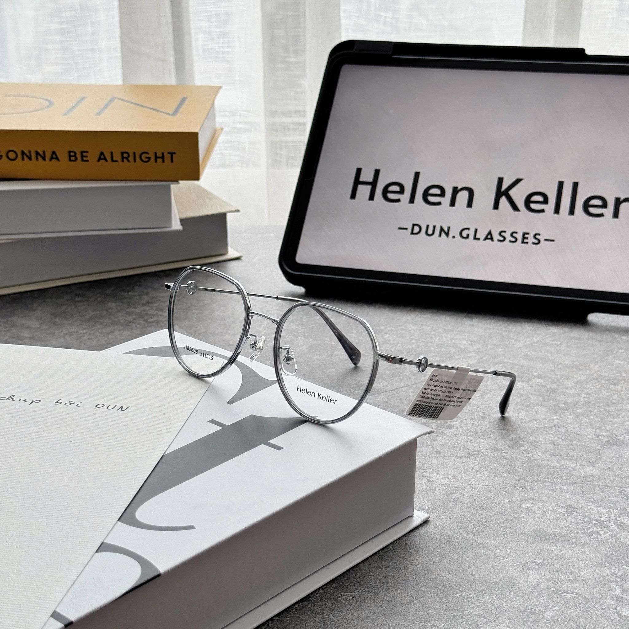 Mắt kính Helen Keller H82608