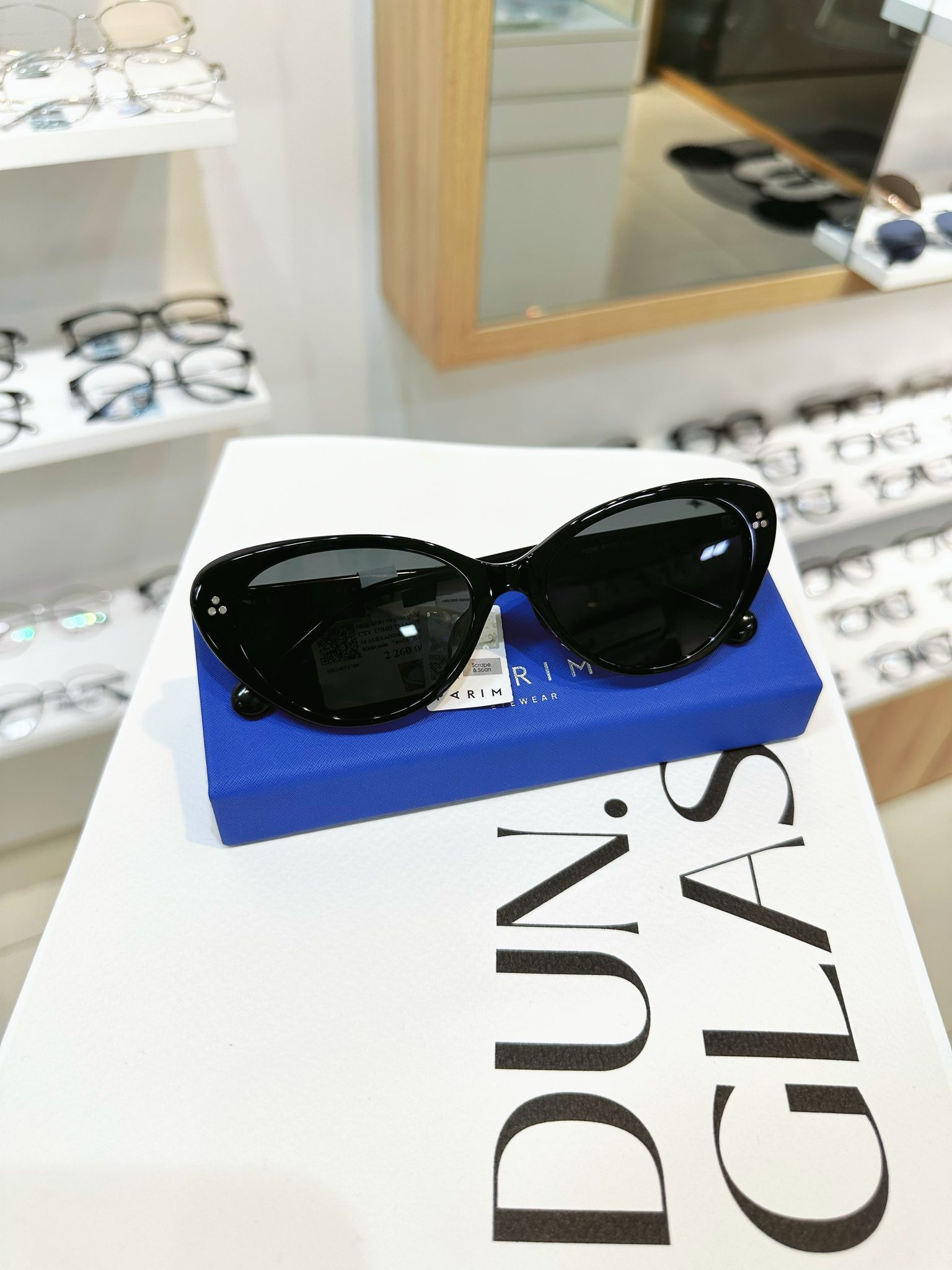 Mắt kính Parim 76056