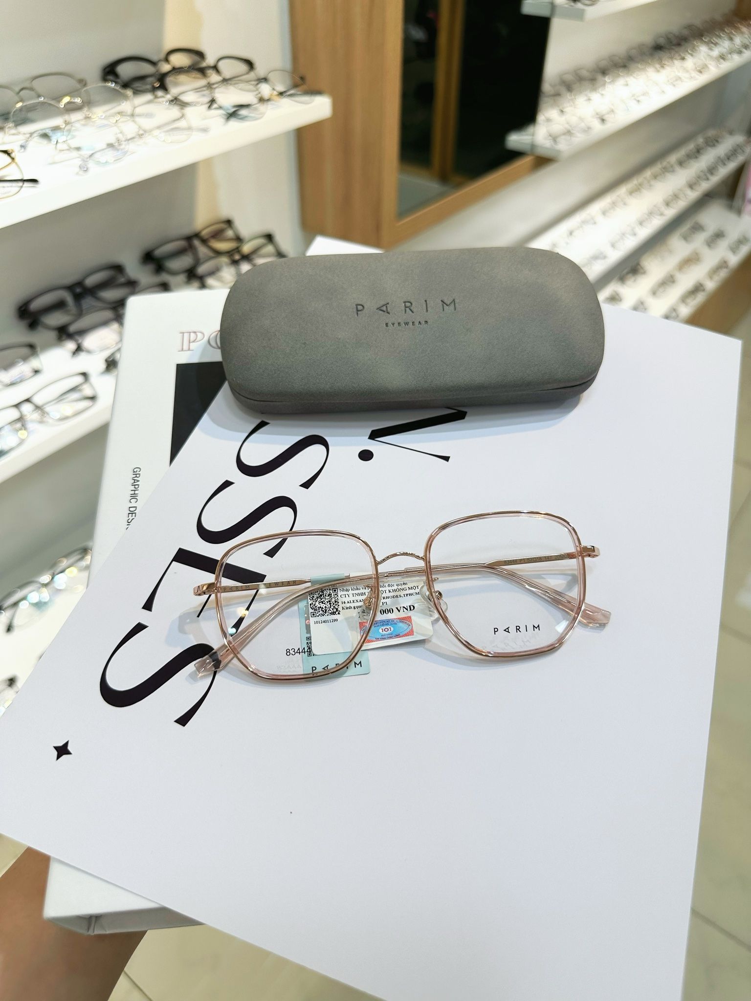 Mắt kính Parim 83444