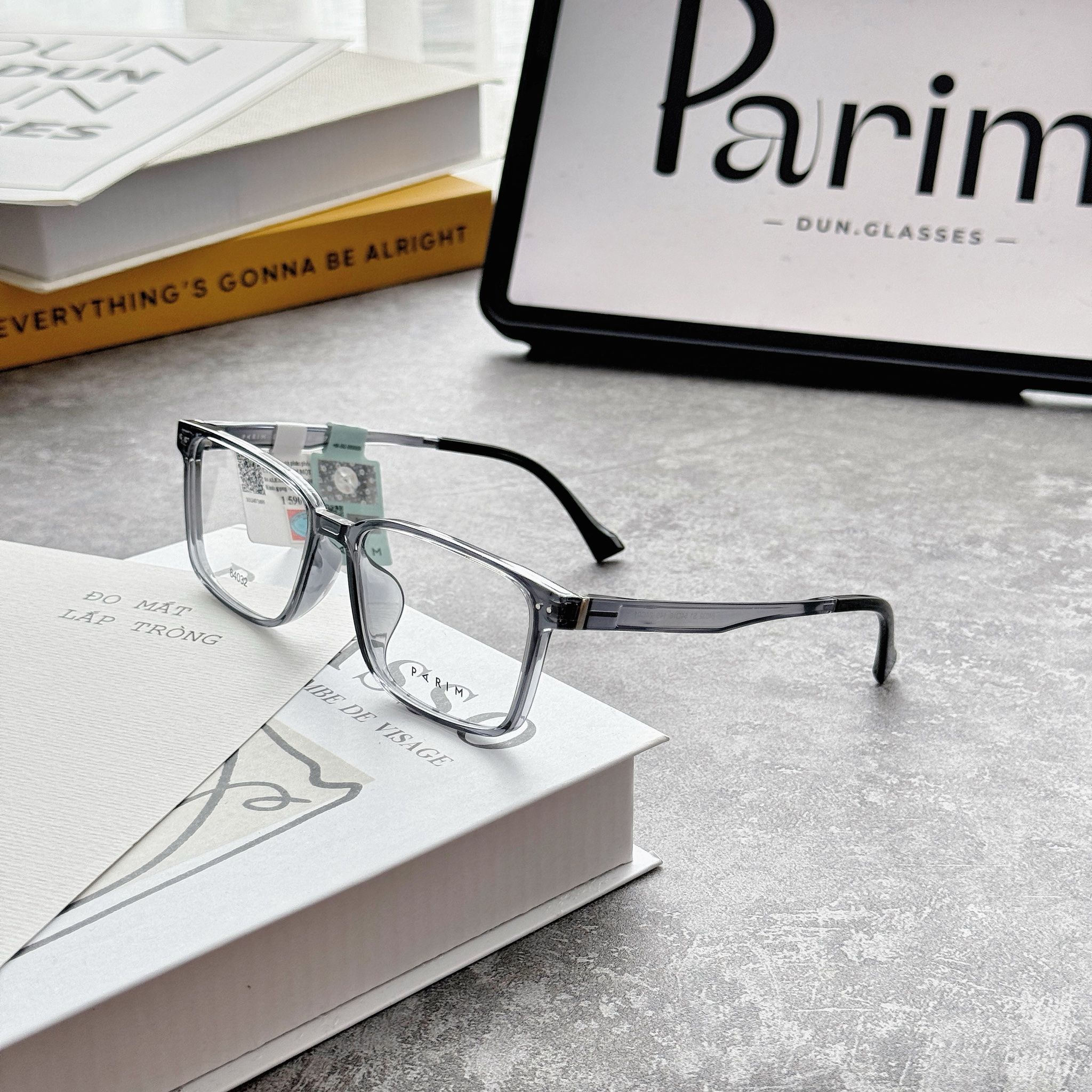 Mắt kính Parim 84032