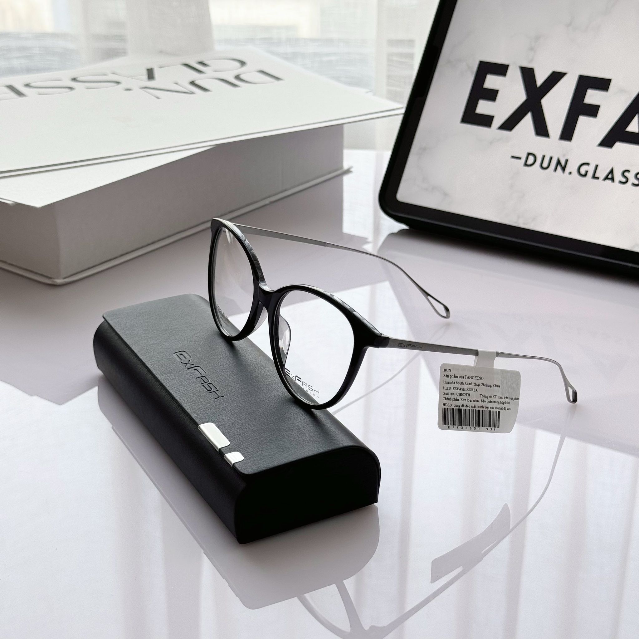 Gọng kính mắt mèo Exfash EF73265T