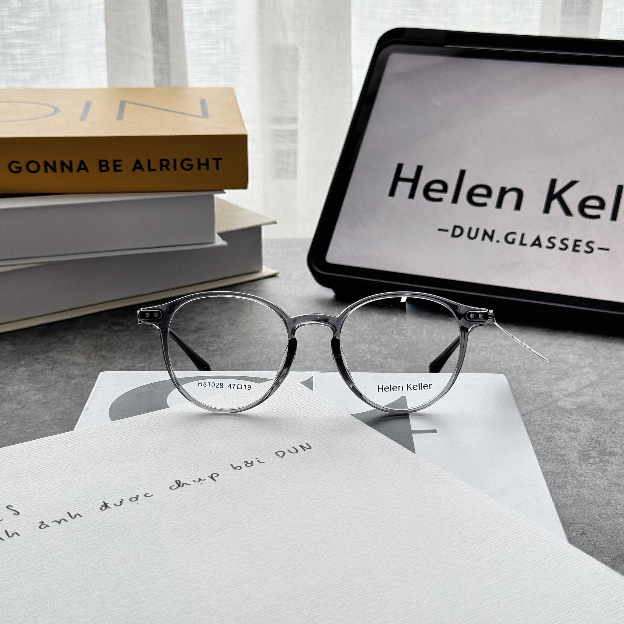 Mắt kính Helen Keller H81028