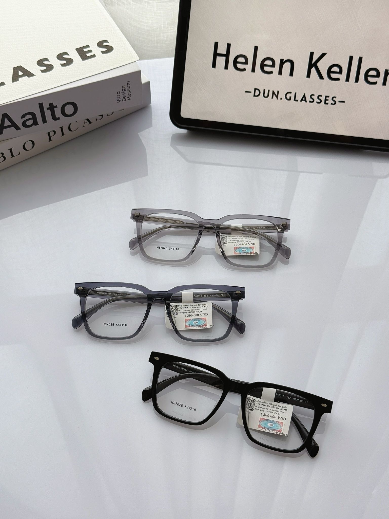 Mắt kính Helen Keller H87028