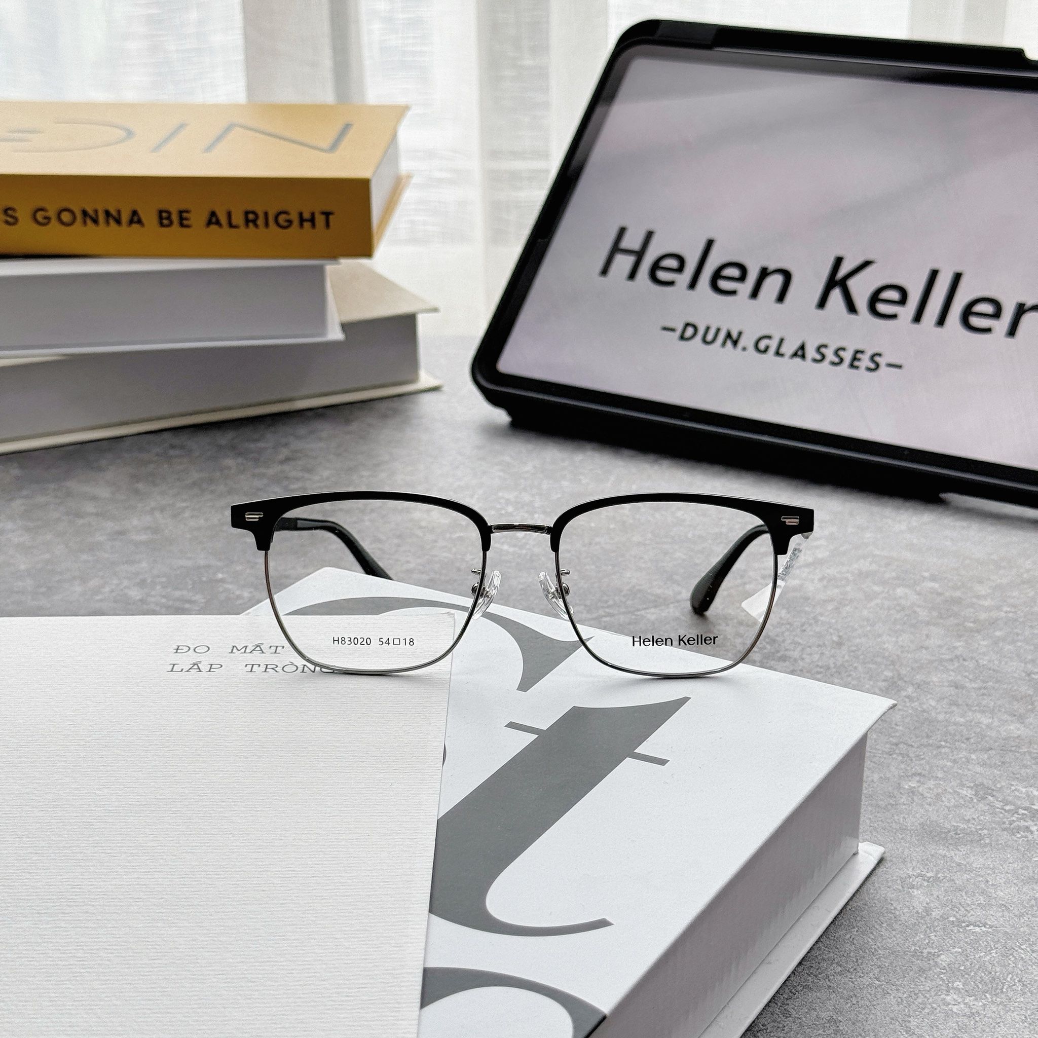 Mắt kính nửa gọng Helen Keller H83020