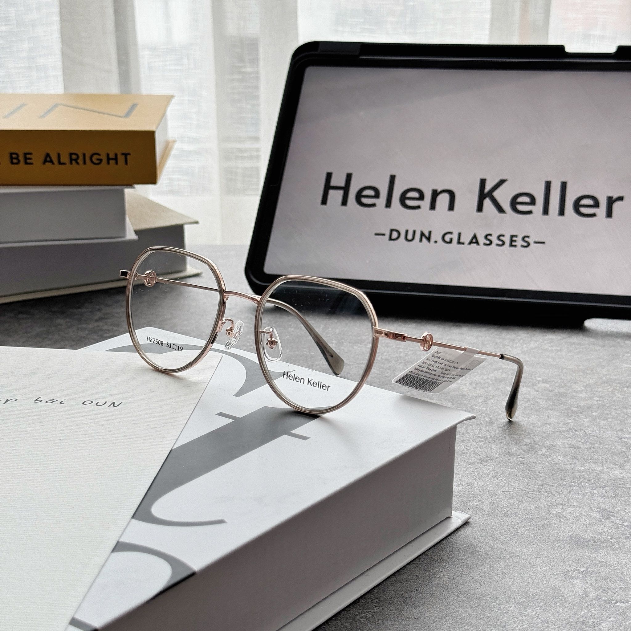 Mắt kính Helen Keller H82608
