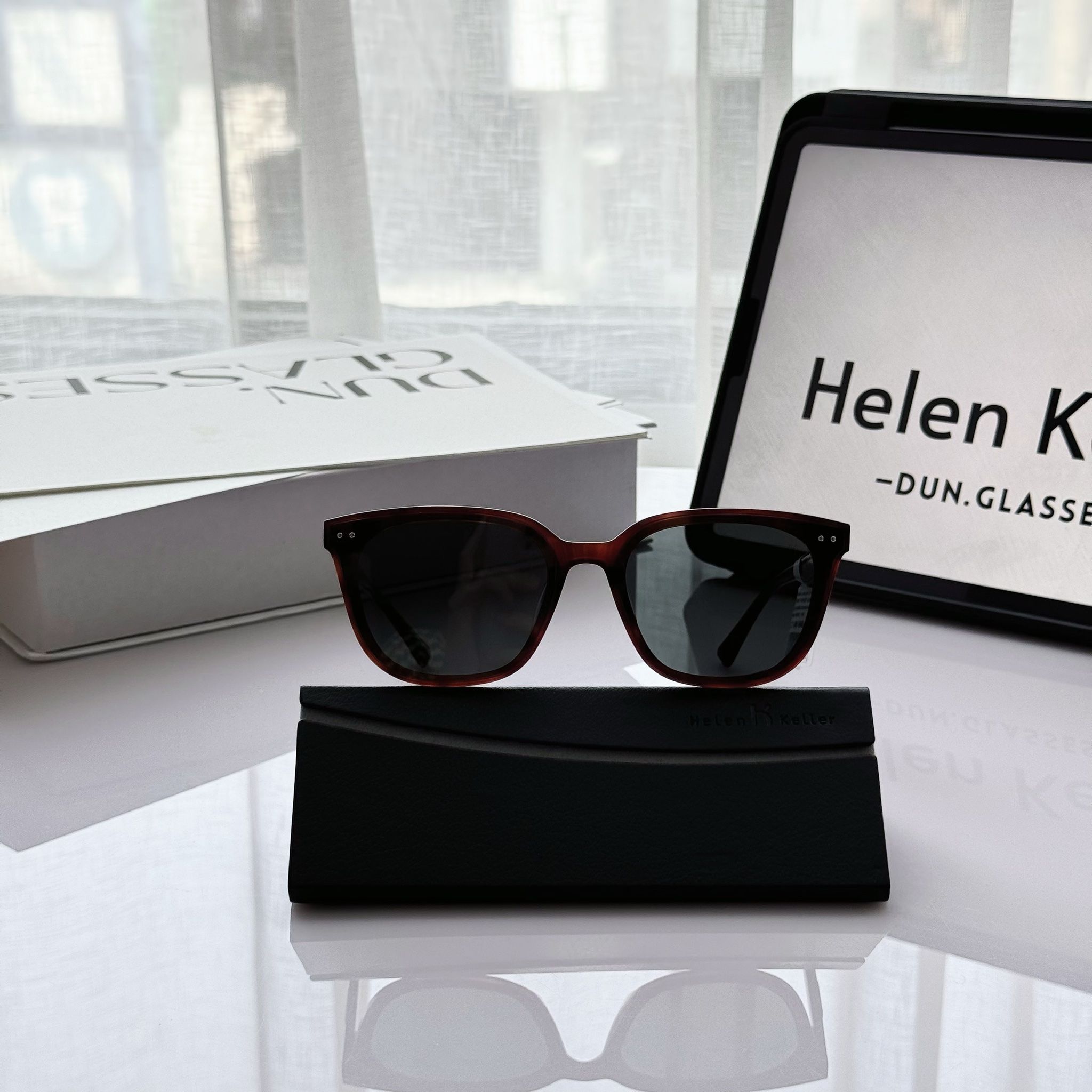 Kính mát Helen Keller H2603