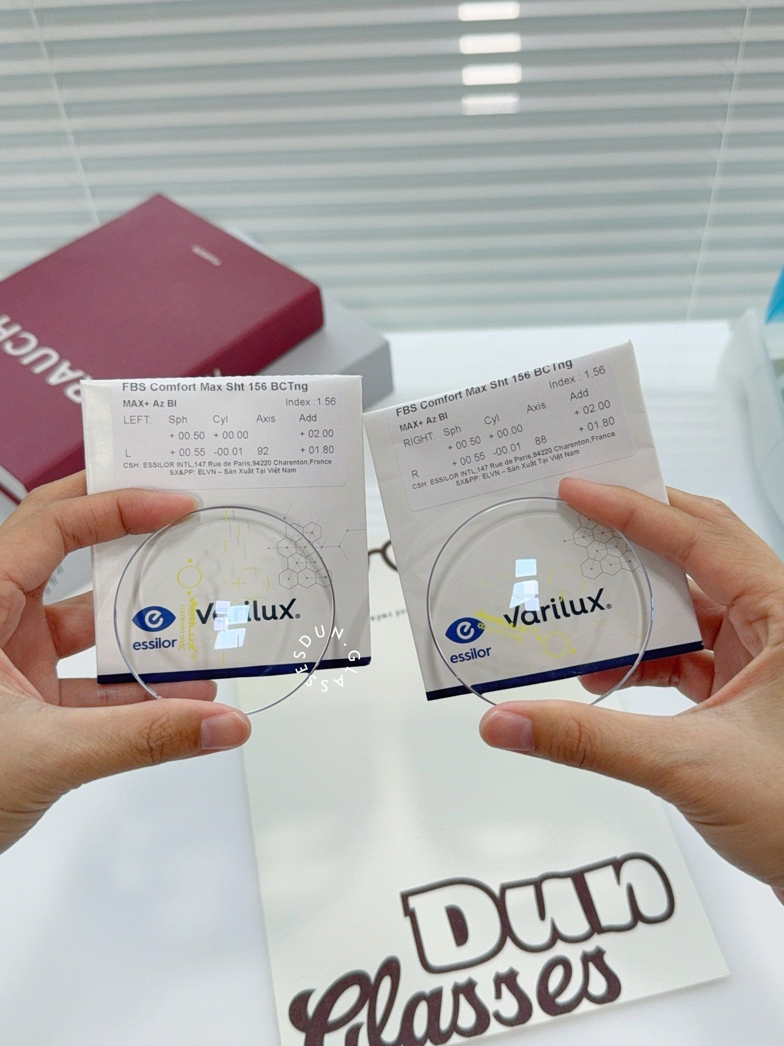 Tròng kính Varilux Comfort Max