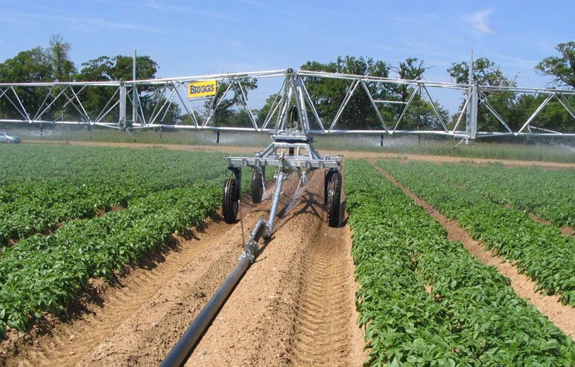 Giàn phun mưa tự hành Irrigation Boom