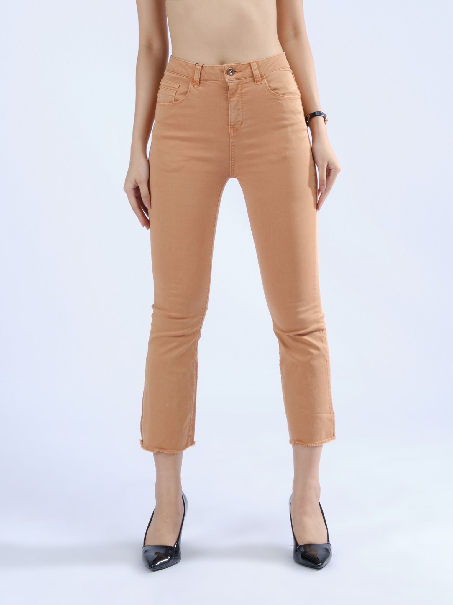 Quần nữ lửng khaki 24