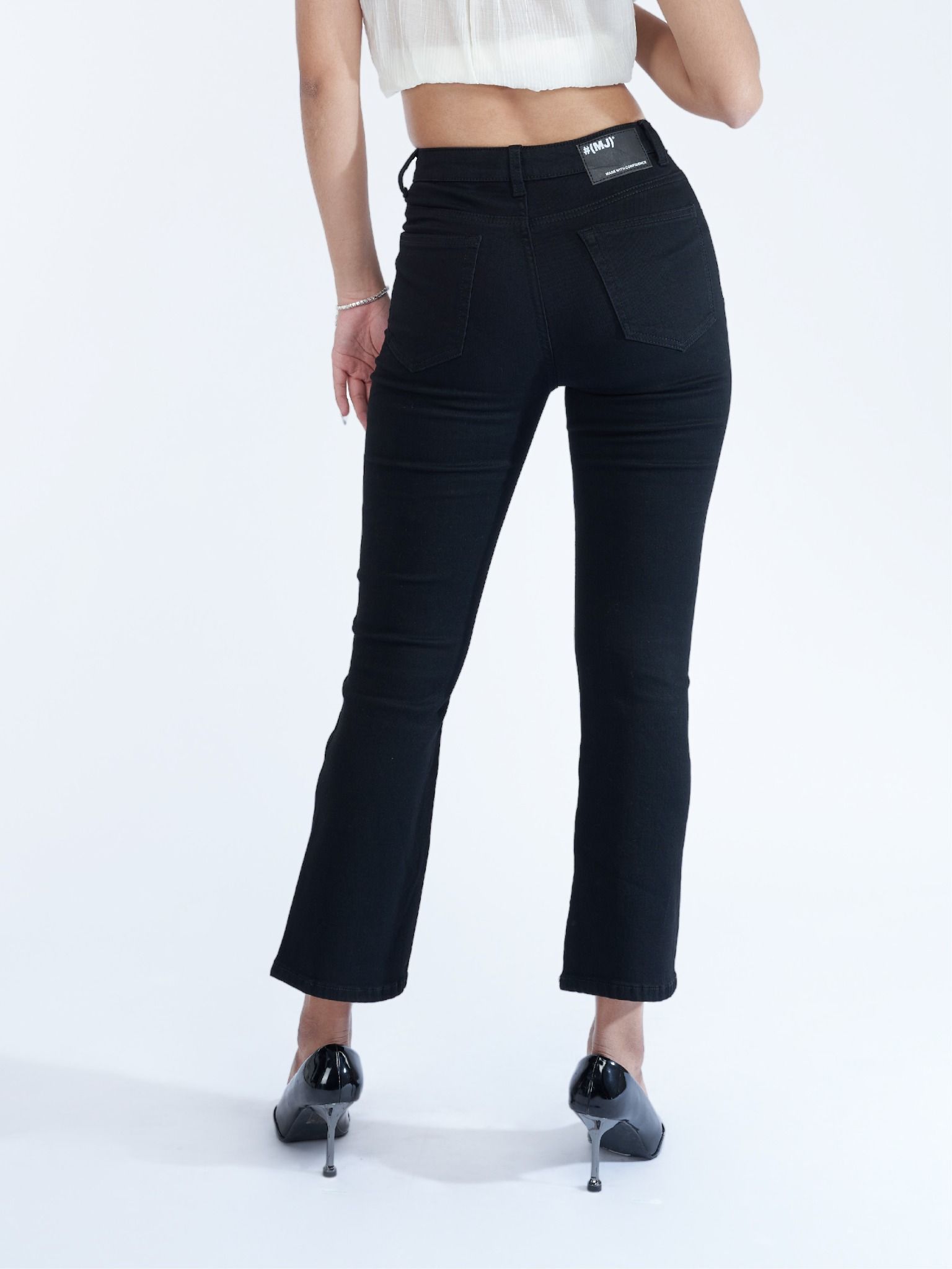 Quần nữ dài jeans ống loe xẻ lai WJB0313-40 (Flare)