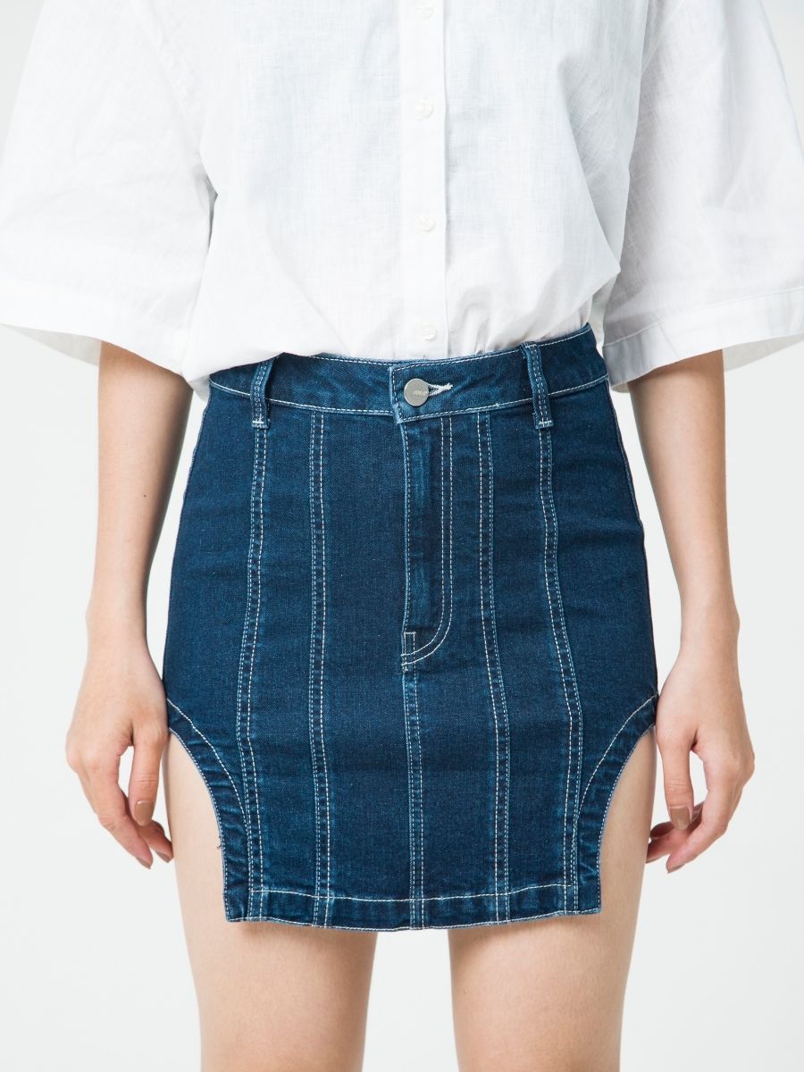 Chân váy jeans đậm ngắn khoét 2 bên MESSI WJF0141 (Tailor)