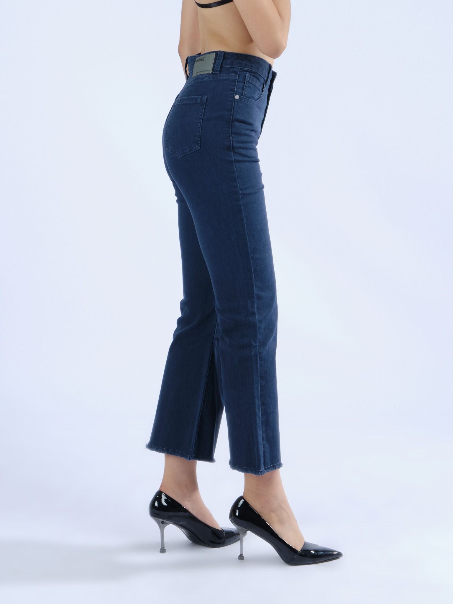 Quần nữ dài jeans MESSI WJO0005-24 (Flare)