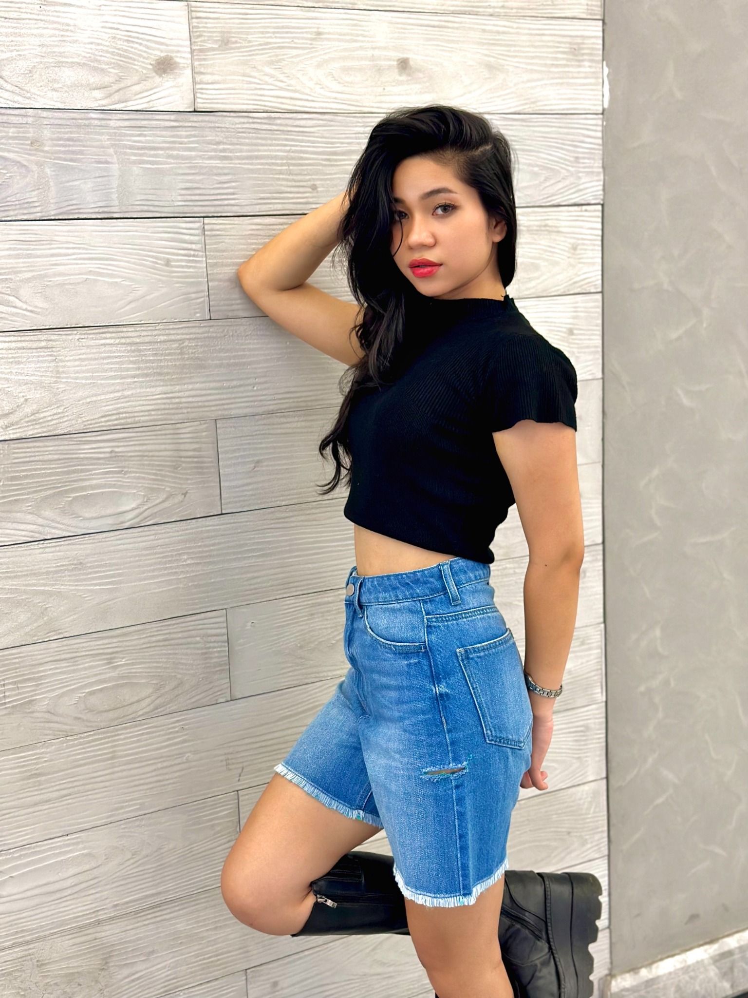 Quần nữ short jeans kiểu rách đùi trái WJB0260 (Classic)