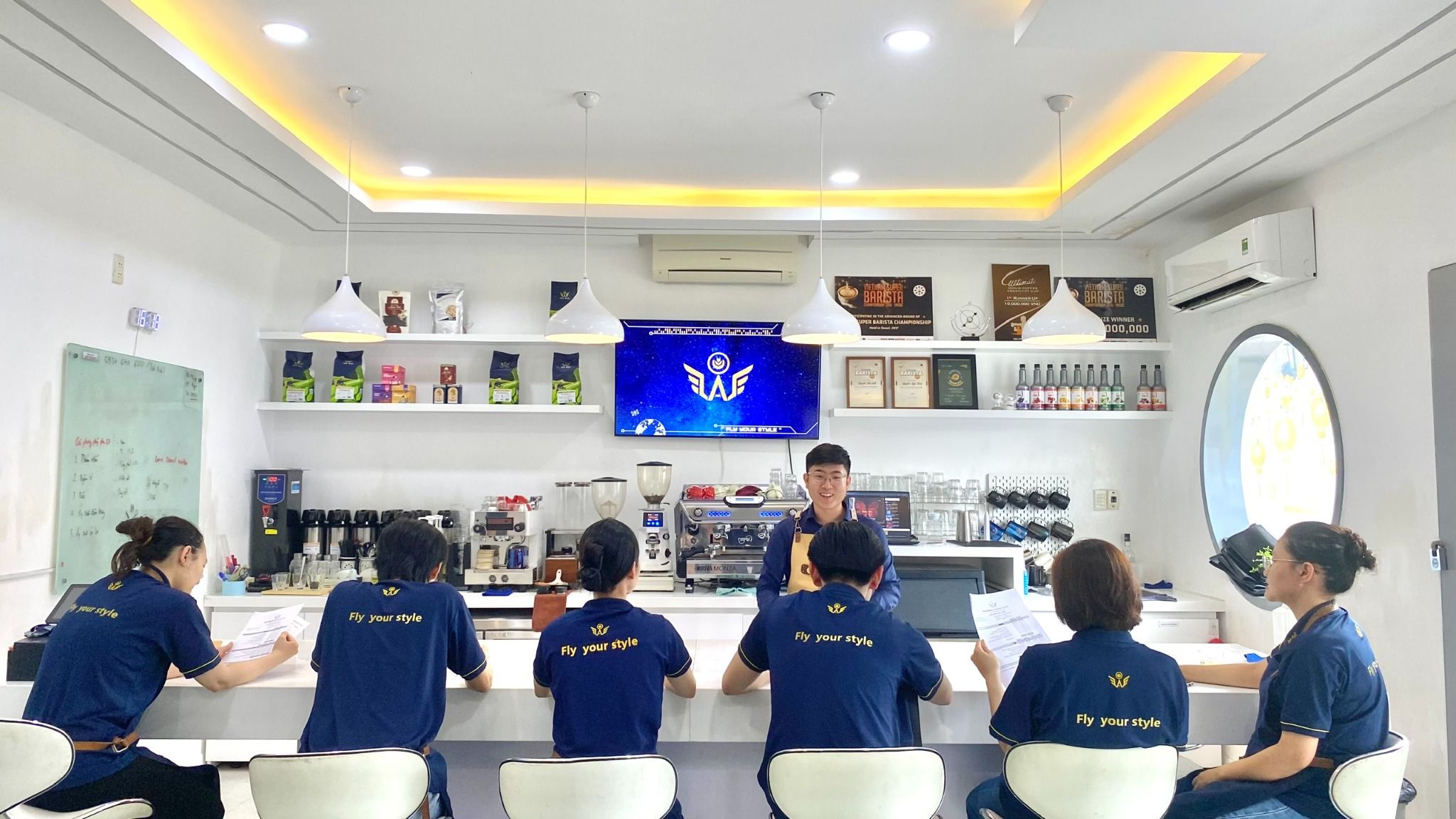 Khóa Học Basic Latte Art