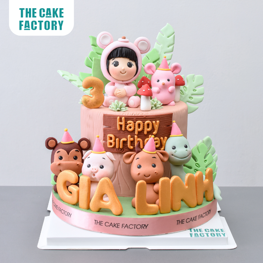  Bánh fondant bé gái rừng xanh 