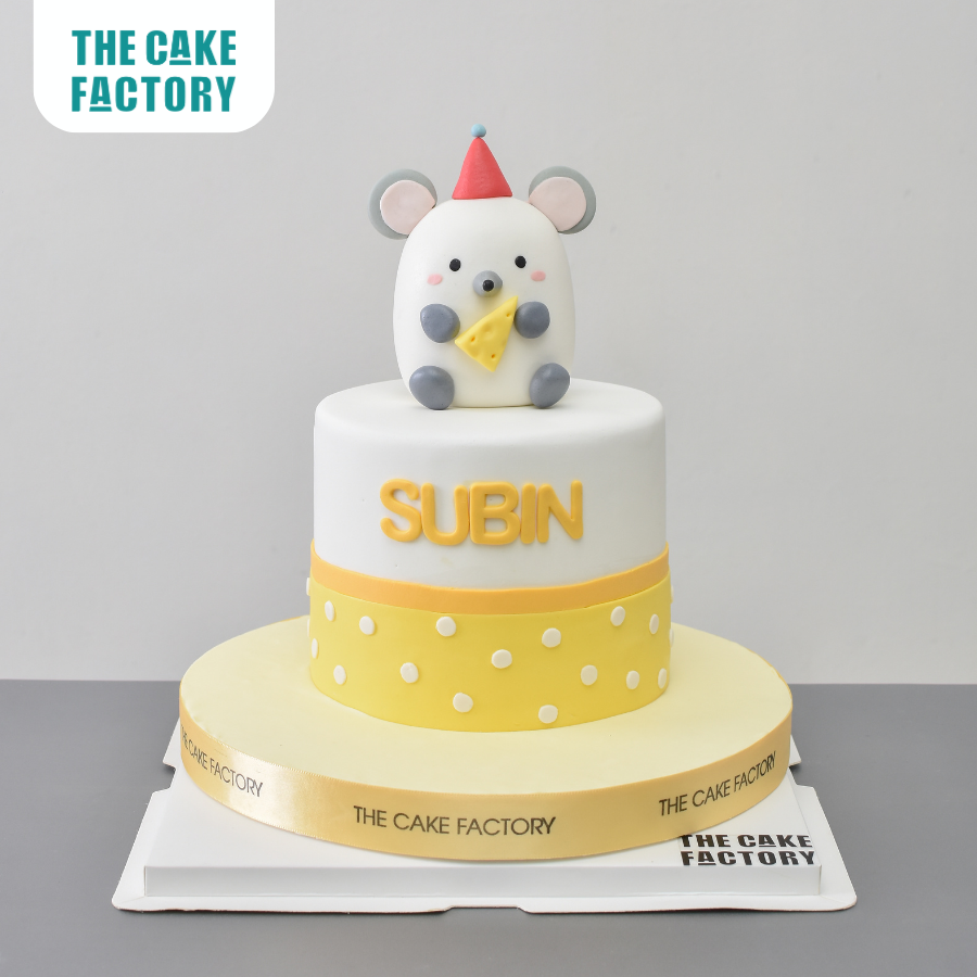  Bánh fondant bé chuột và phô mai 