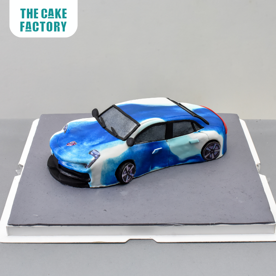  Bánh fondant tạo hình xe Lamborghini 