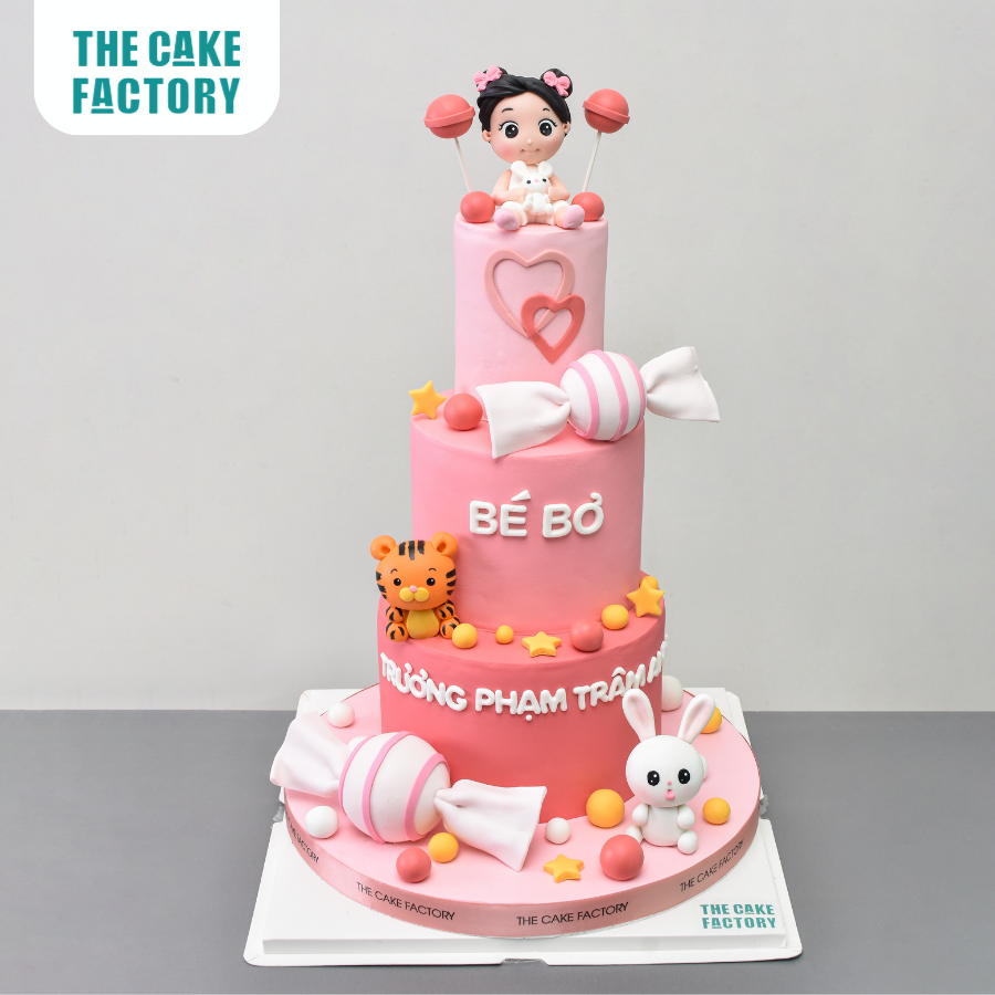  Bánh fondant 3 tầng bé hổ ngọt ngào 