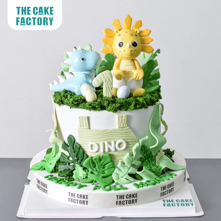  Bánh fondant khủng long trứng bé trai 