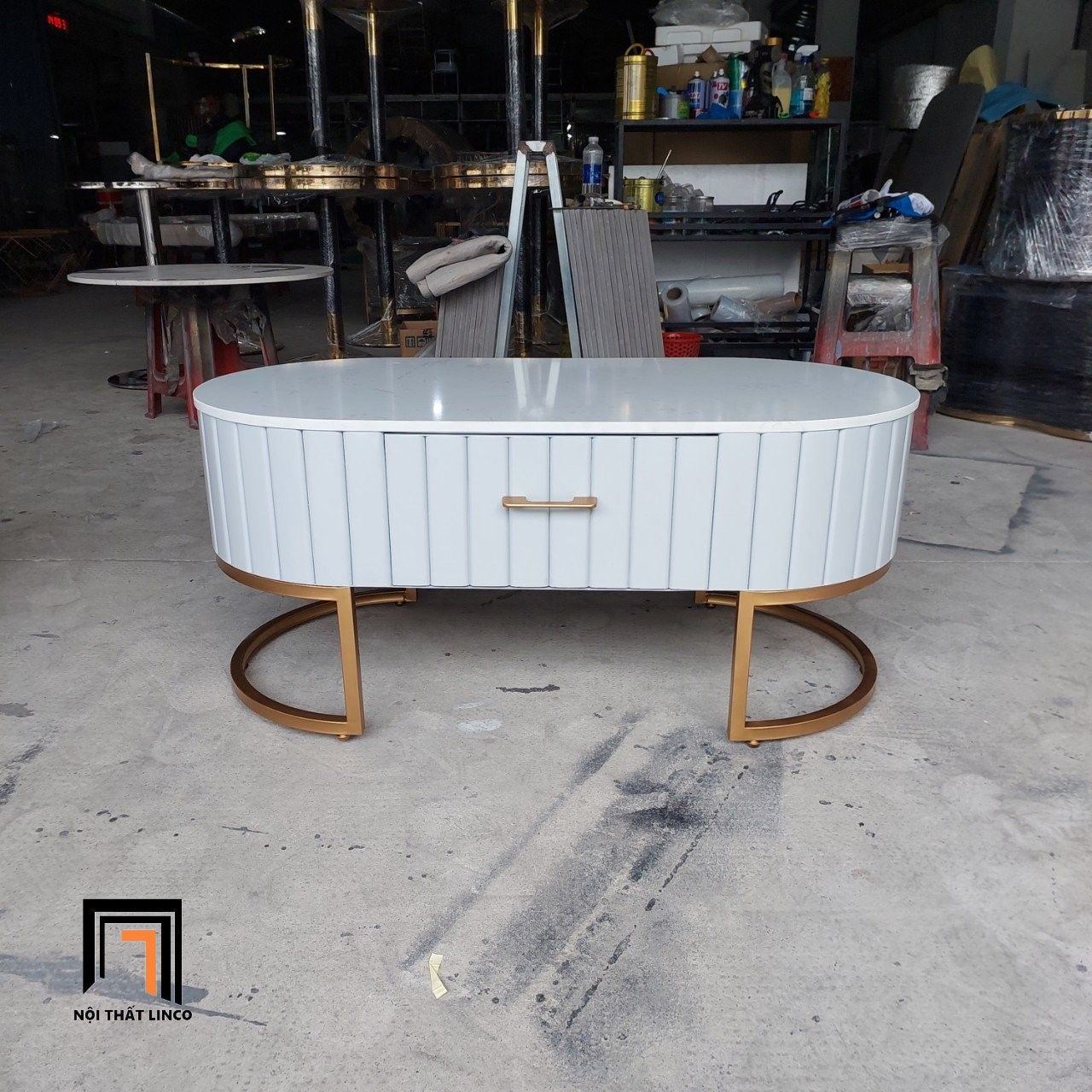 Bàn trà phòng khách mặt đá BTPK88 Altona trang trí shop tiệm