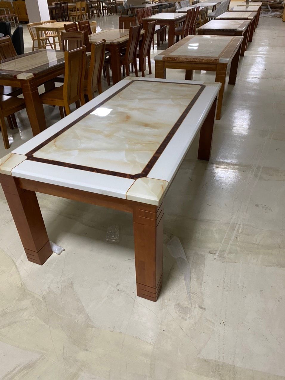 Bộ bàn ăn phòng bếp gia đình GF12-BAD8-G301-B354 8 ghế đẹp