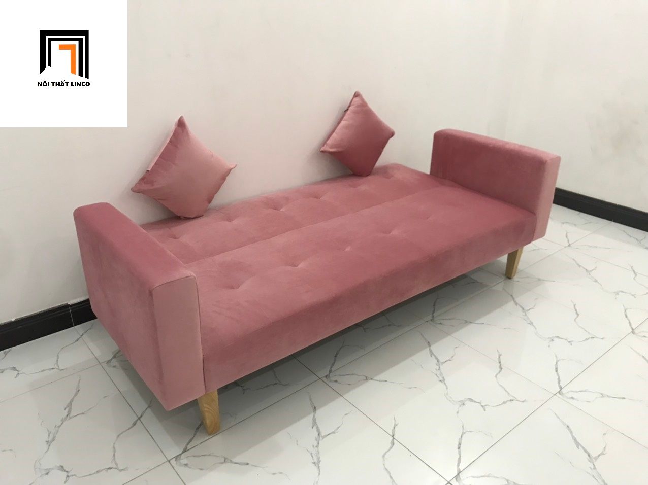 Bộ bàn ghế sofa giường nhỏ 2m BTV màu hồng phấn vải nhung