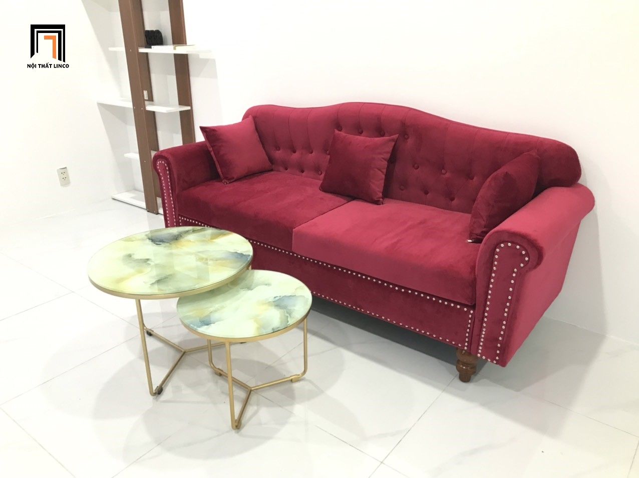 Ghế sofa băng đỏ đô cho cửa hàng BT162 Quena 2m đỏ đô