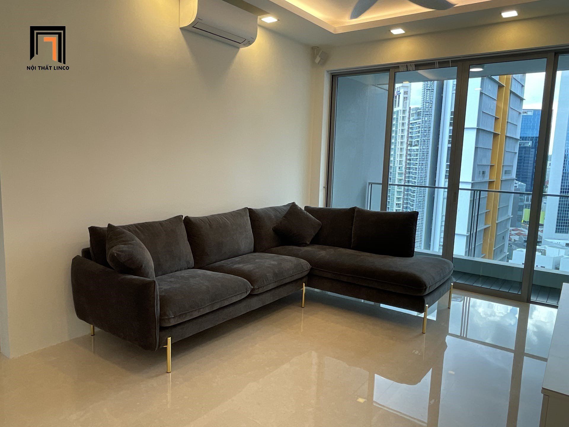 Ghế sofa góc chữ L vải nỉ 2m3 x 1m7 GT204 Verona chân inox