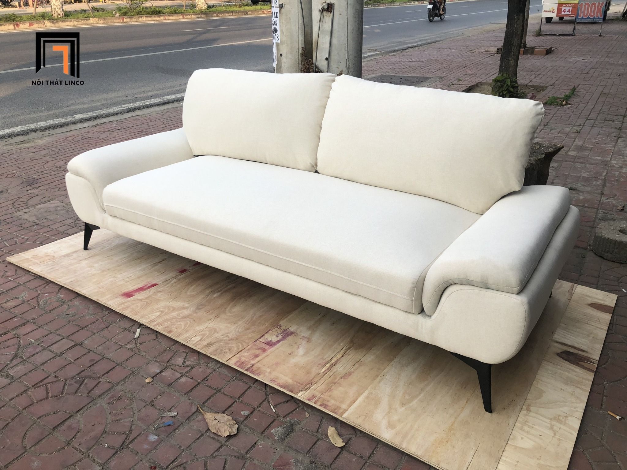 Ghế sofa băng dài BT60 Creamy dài 2m1 thư giãn màu trắng kem