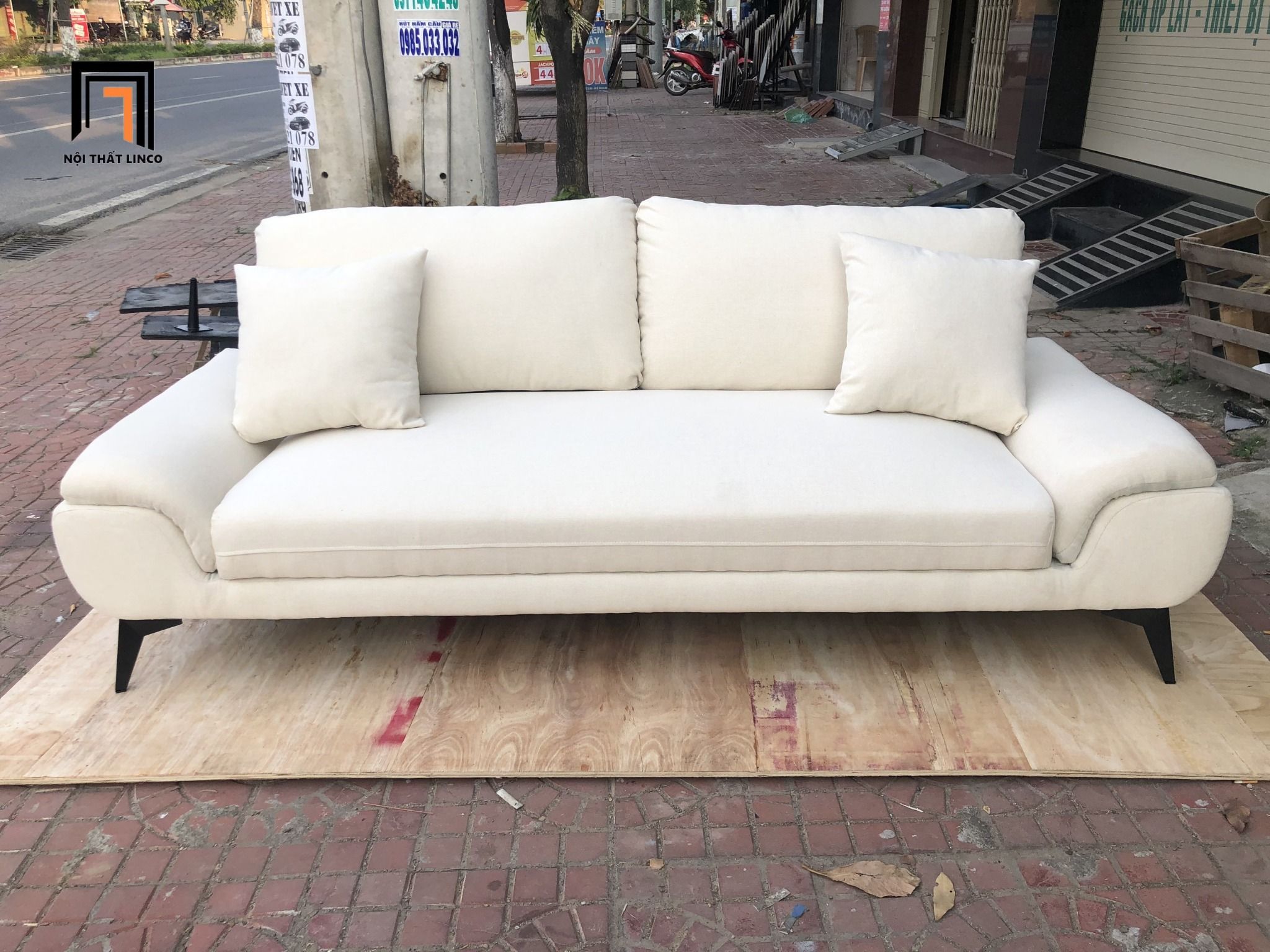 Ghế sofa băng dài BT60 Creamy dài 2m1 thư giãn màu trắng kem