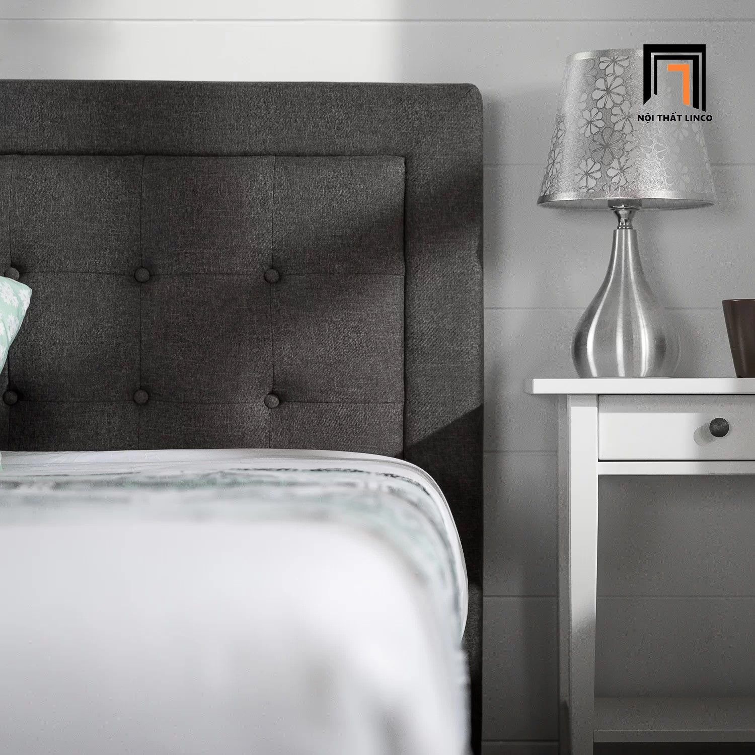 Giường ngủ vải nỉ màu đen 1m6 x 2m GN1 Vannatta cho gia đình