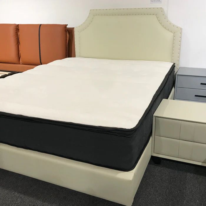 Giường ngủ bọc da Pu màu trắng GN73 Emmett đính nút cao cấp