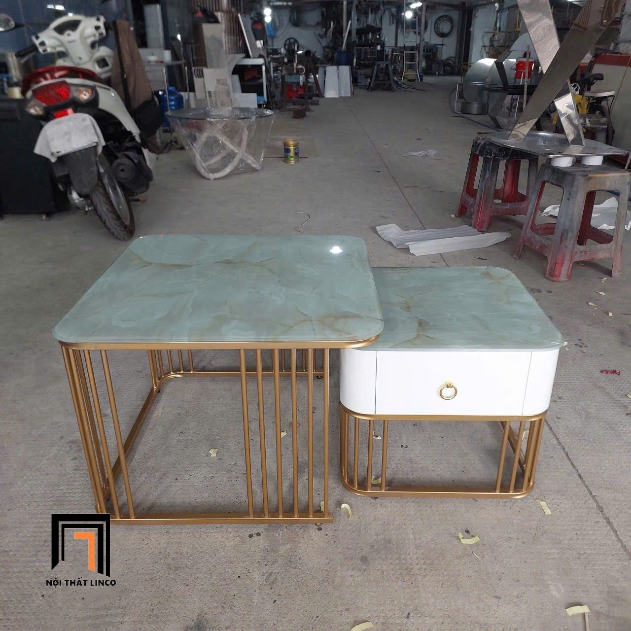 Cặp bàn sofa mặt kính vuông BTPK93 Erwin phòng khách nhỏ