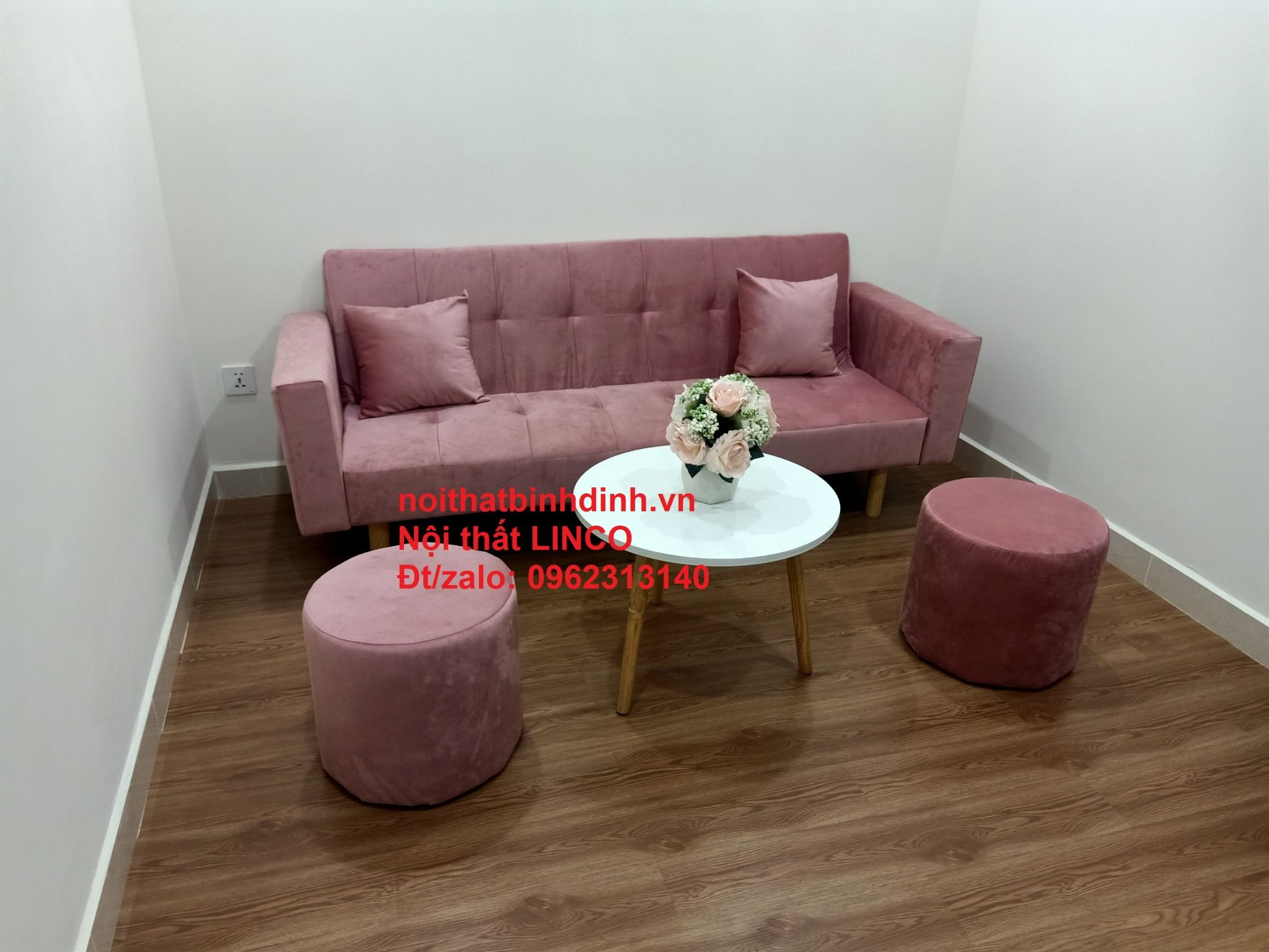 Bộ bàn ghế sofa giường nhỏ 2m BTV màu hồng phấn vải nhung