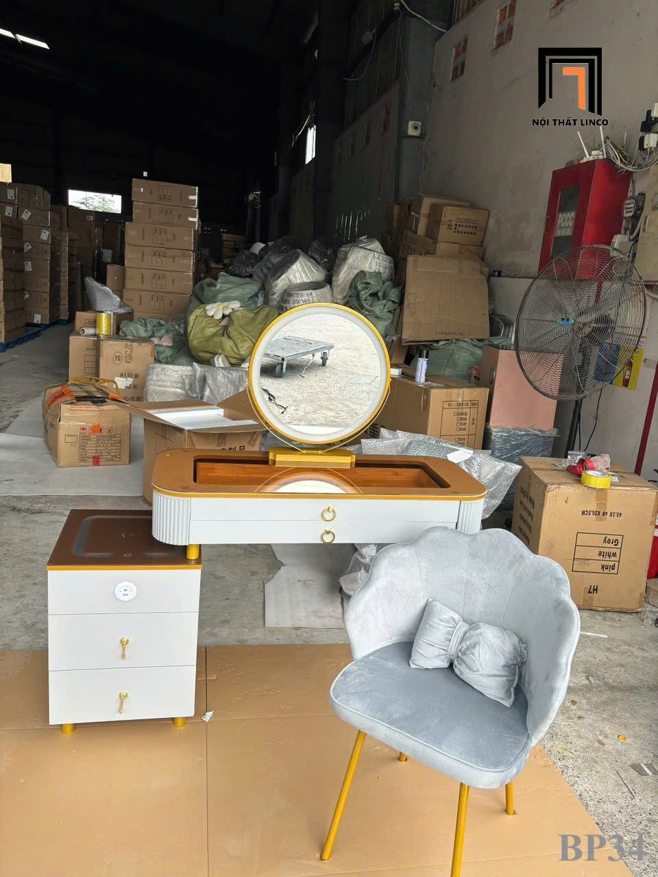 Tủ bàn phấn sang trọng BP34-AK dài 1m cho căn hộ chung cư