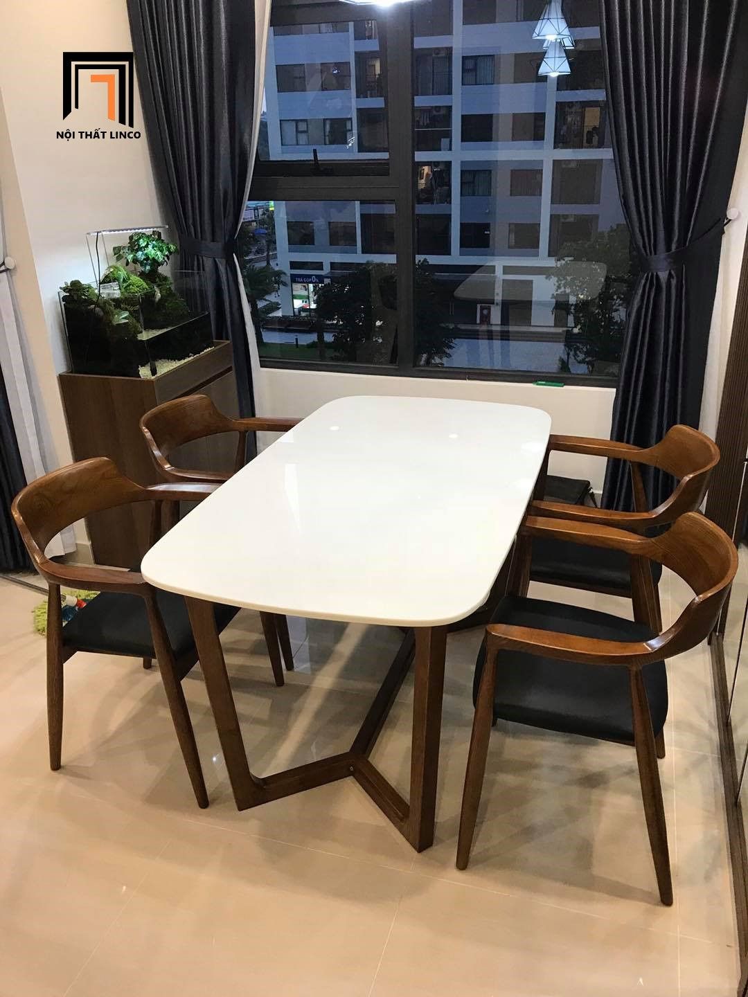 Bàn ăn 4 ghế ngồi 20-KH4-G32-B92 bàn sơn trắng cho chung cư