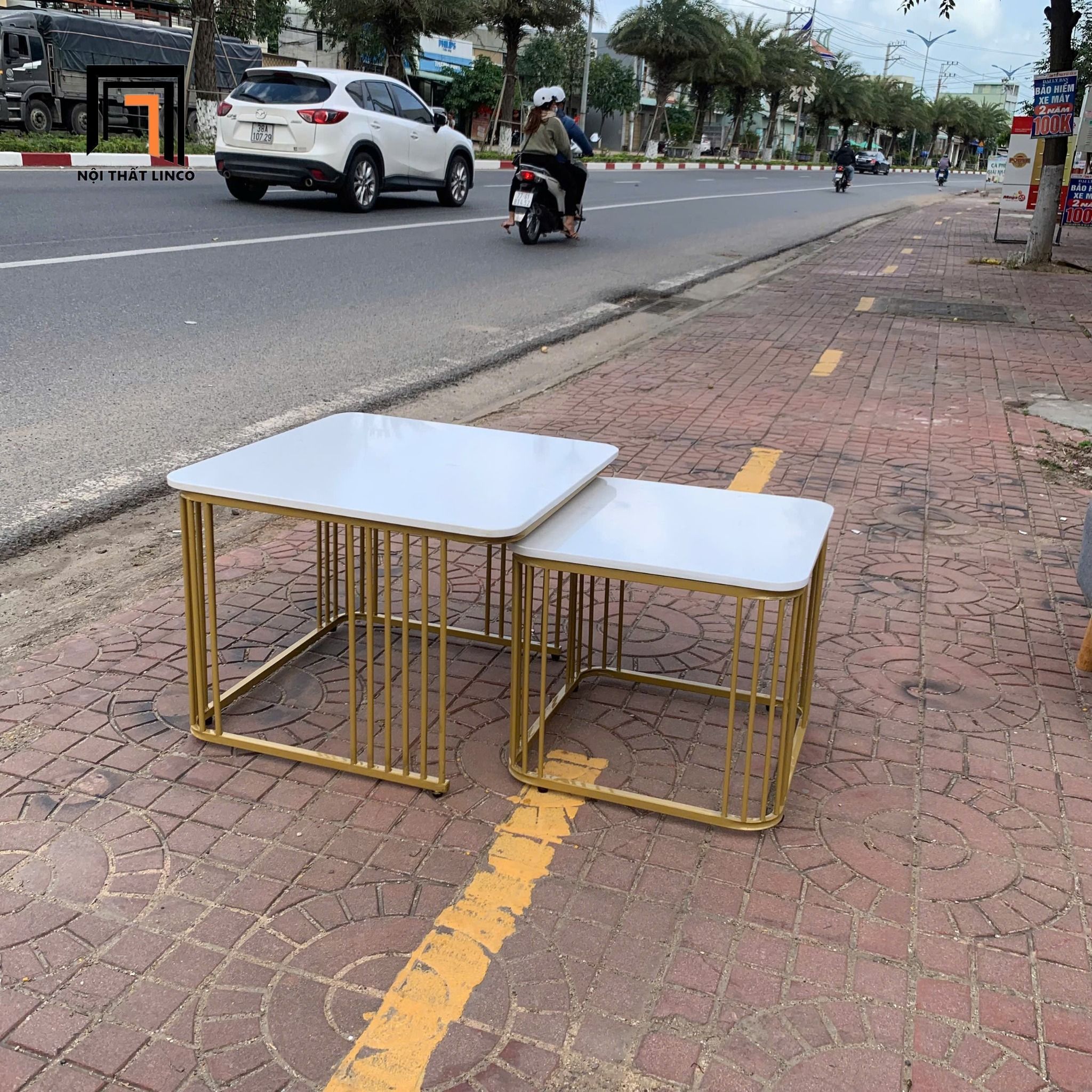 Cặp bàn trà mặt đá vuông trắng BTPK22 Kasbah cho chung cư