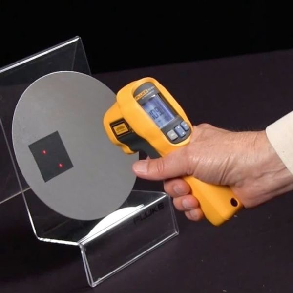 Máy đo nhiệt độ hồng ngoại FLUKE 62 max plus - Đánh dấu vùng đo bằng 2 điểm