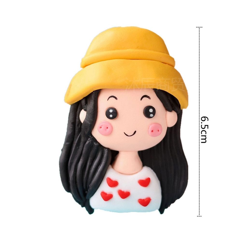 Tượng Bé Gái Áo Trắng Mũ Vàng (Silicon) (PKT-999-095)