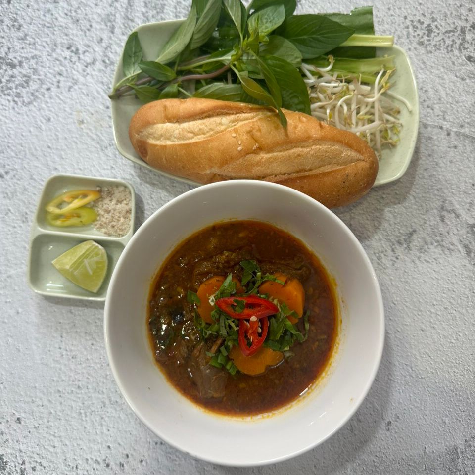  Bò Kho Bánh Mì 