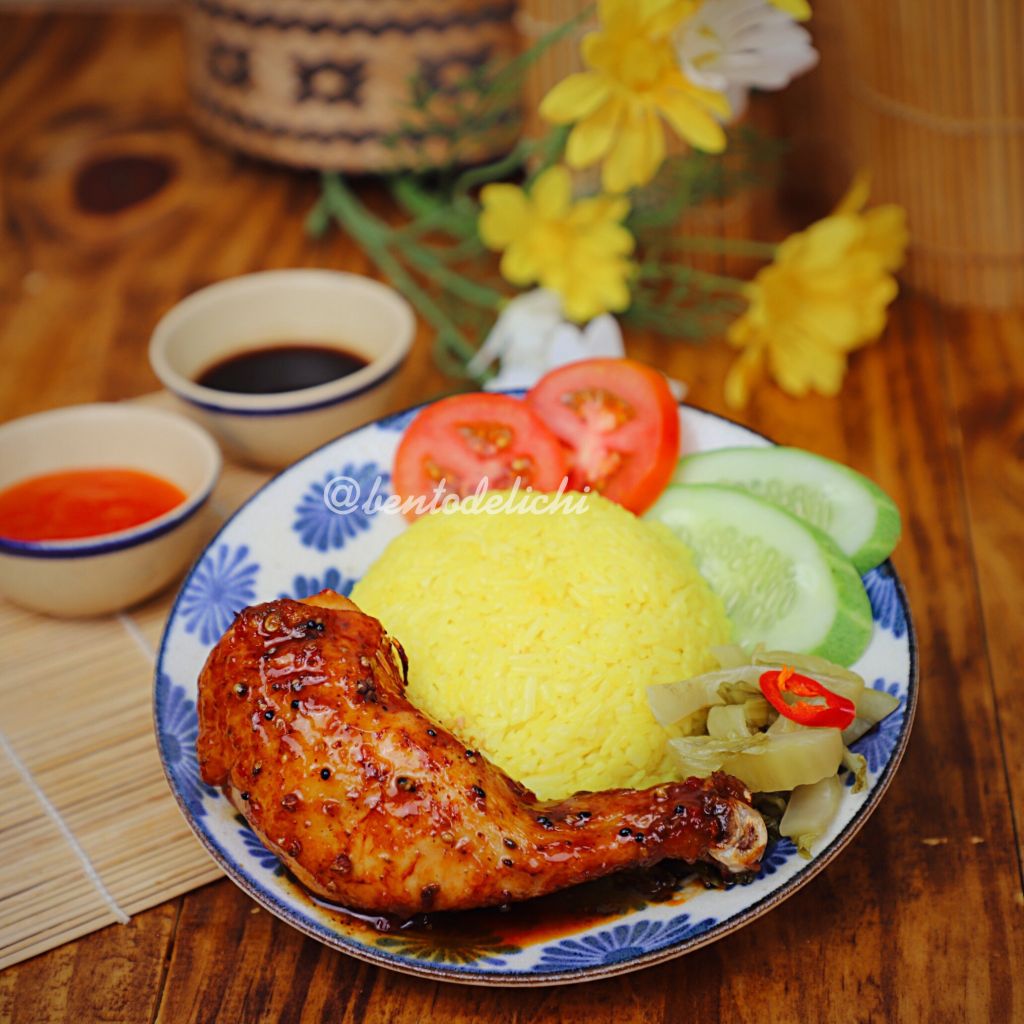 Cơm Gà Xốt Mắc Khén (Đùi Tỏi/Má Đùi)