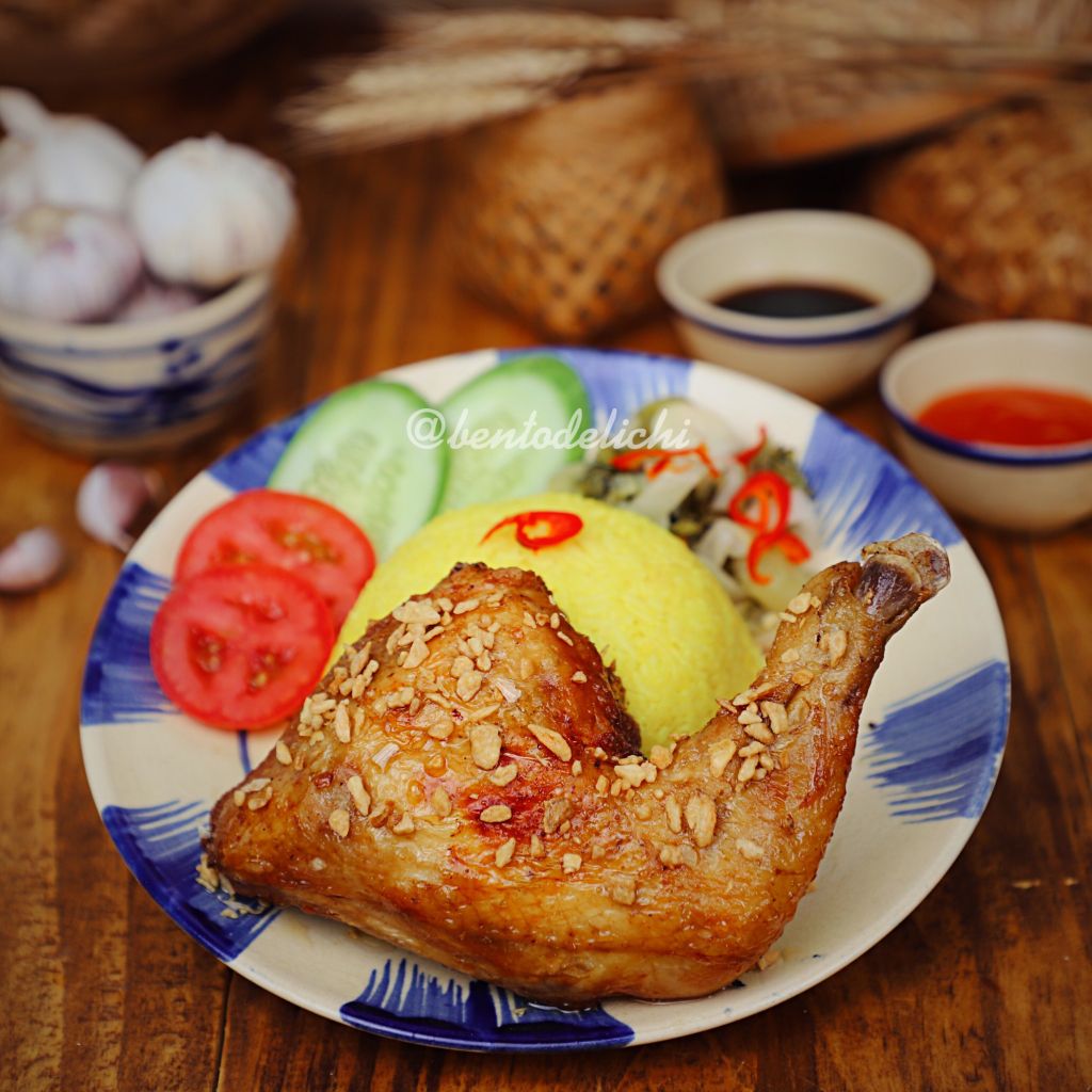 Cơm Gà Mắm Tỏi