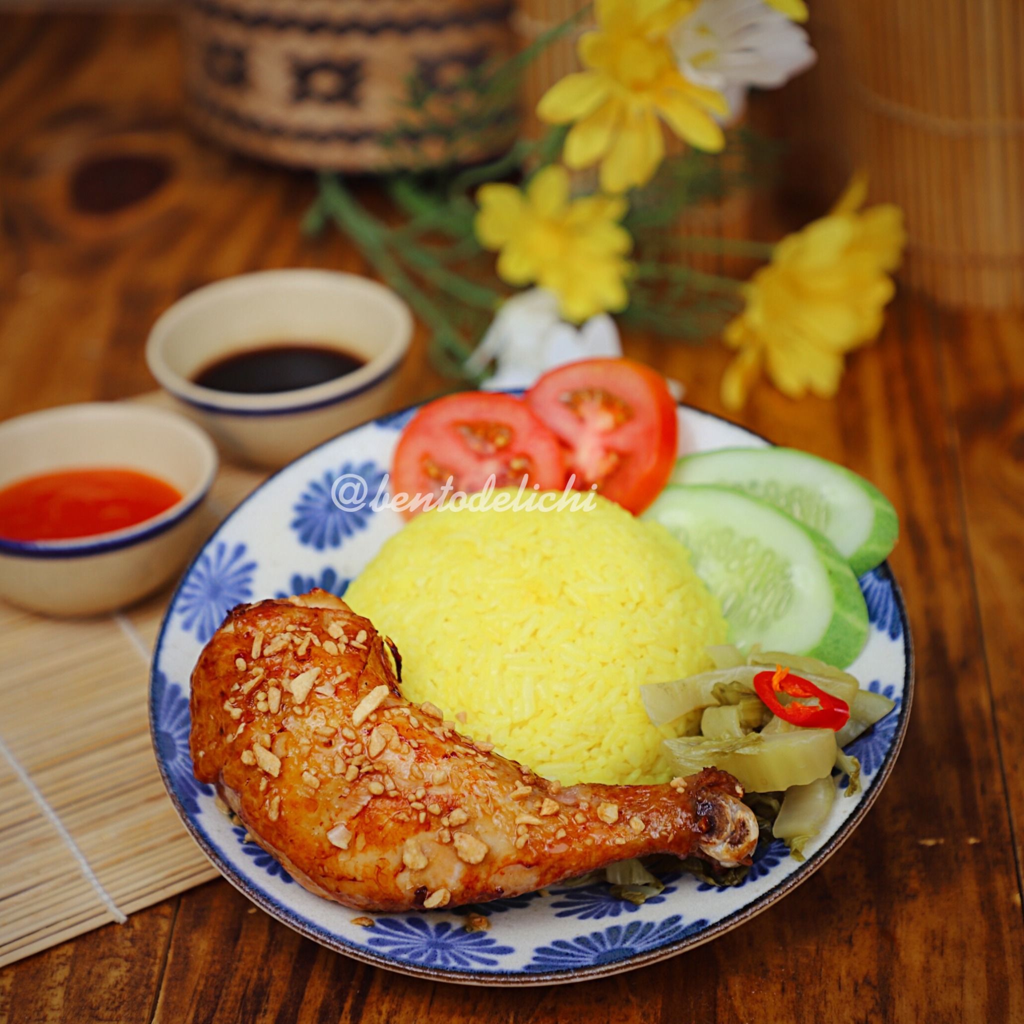 Cơm Gà Mắm Tỏi (Đùi Tỏi/Má Đùi)