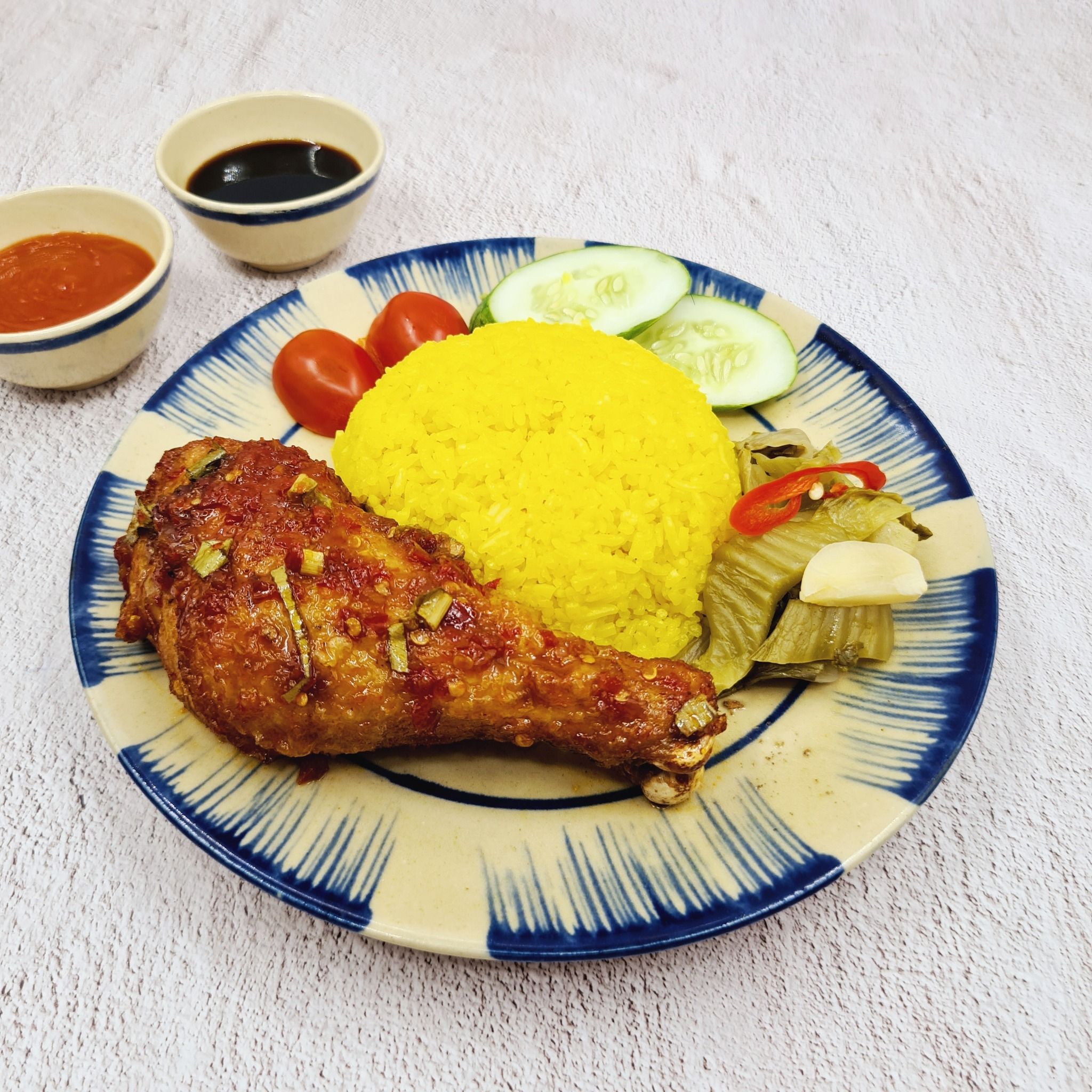 Cơm Gà Xốt Thái (Đùi Tỏi/Má Đùi)