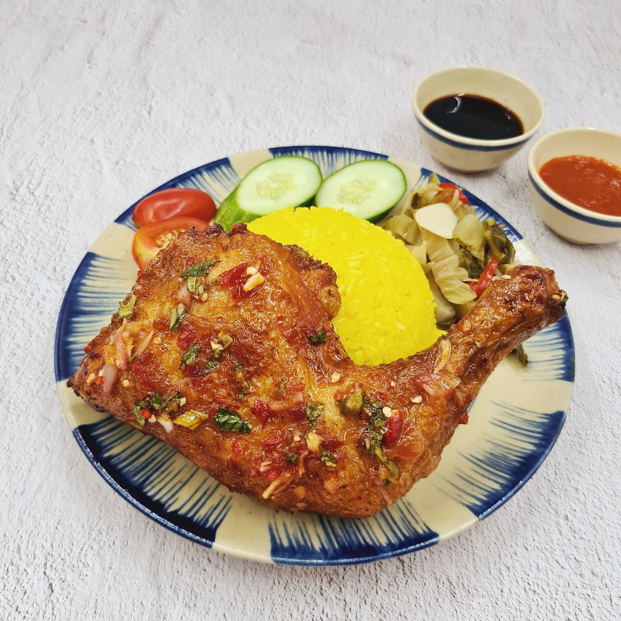 Cơm Gà Xốt Thái
