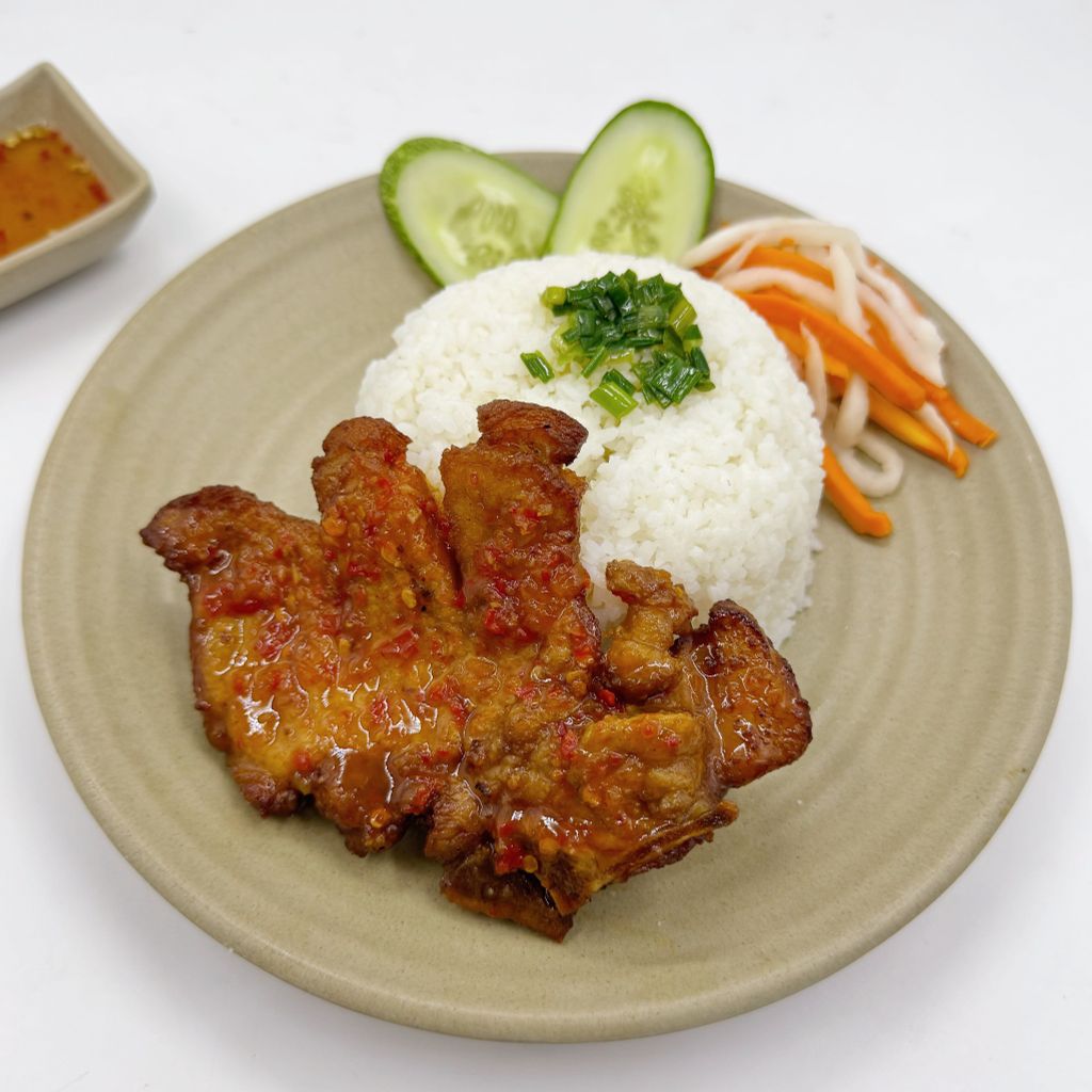 Cơm Sườn Xốt