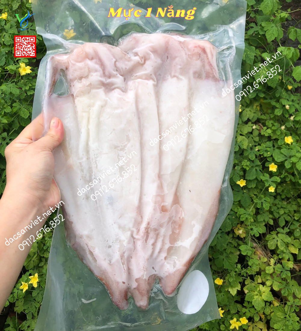  Mực 1 Nắng Size 4 con/kg 